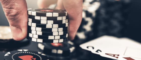 5 điểm khác biệt lớn nhất giữa Poker và Blackjack
