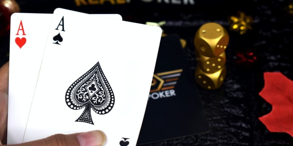 Mẹo chơi Poker hấp dẫn nhất để giúp bạn chiến thắng